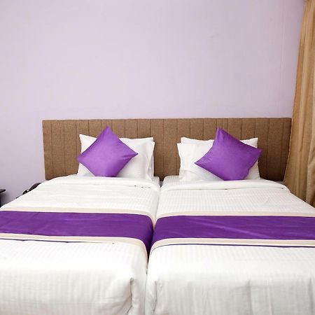 Oyo 9797 Hotel Vbee Plaza Thiruvananthapuram Εξωτερικό φωτογραφία