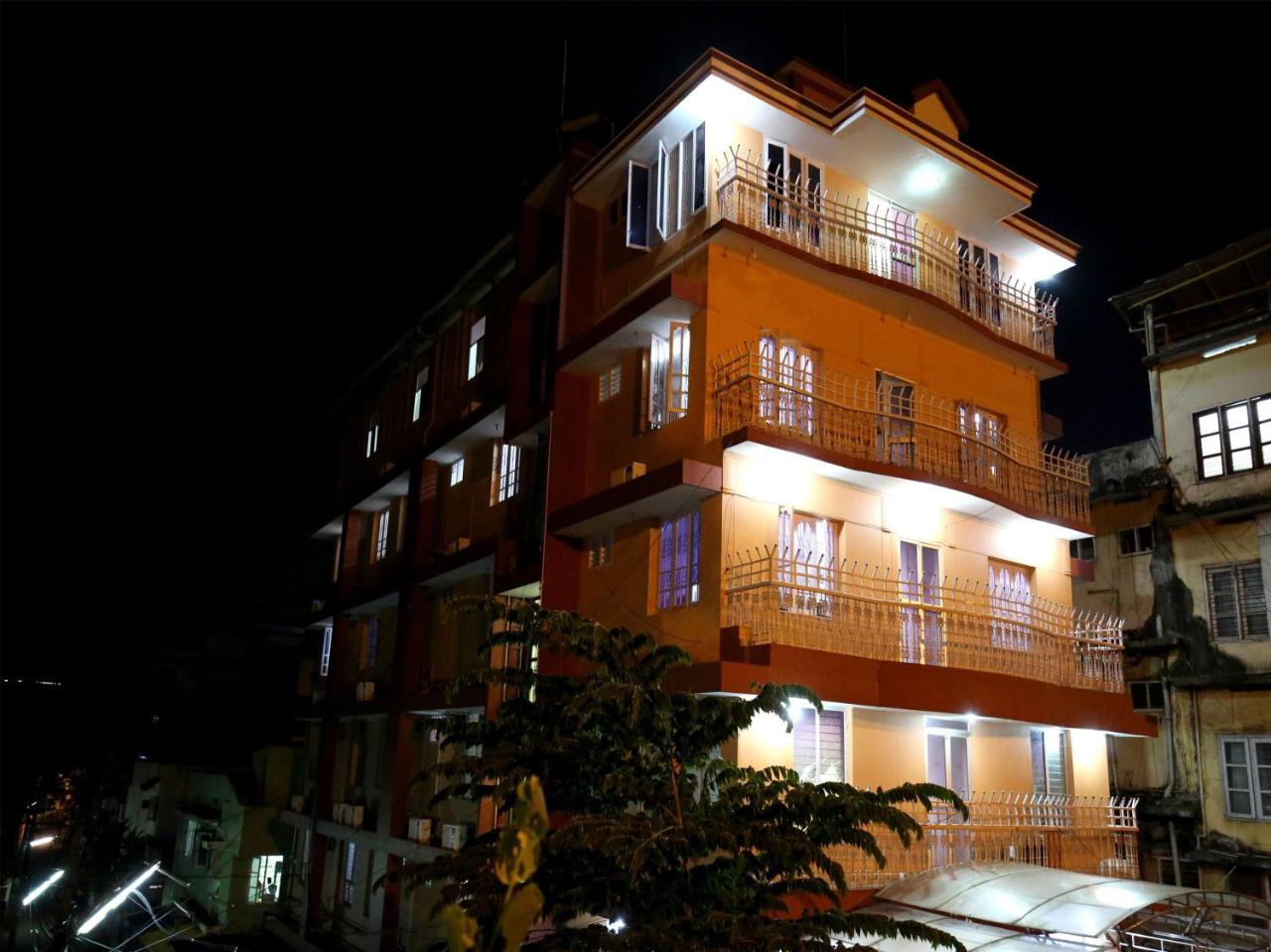 Oyo 9797 Hotel Vbee Plaza Thiruvananthapuram Εξωτερικό φωτογραφία