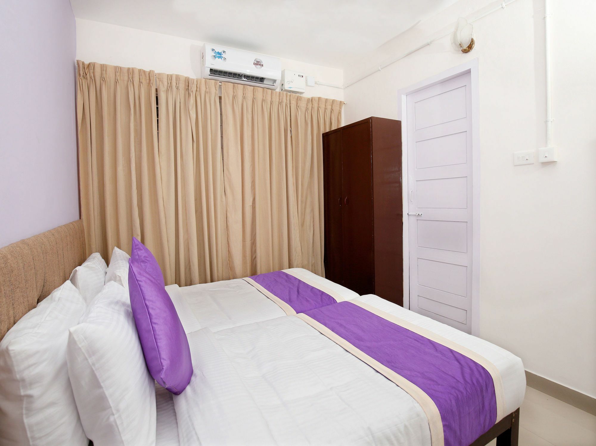 Oyo 9797 Hotel Vbee Plaza Thiruvananthapuram Εξωτερικό φωτογραφία